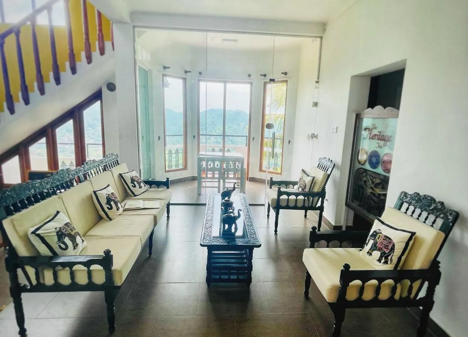 The Heritage Inn Канди 3*,