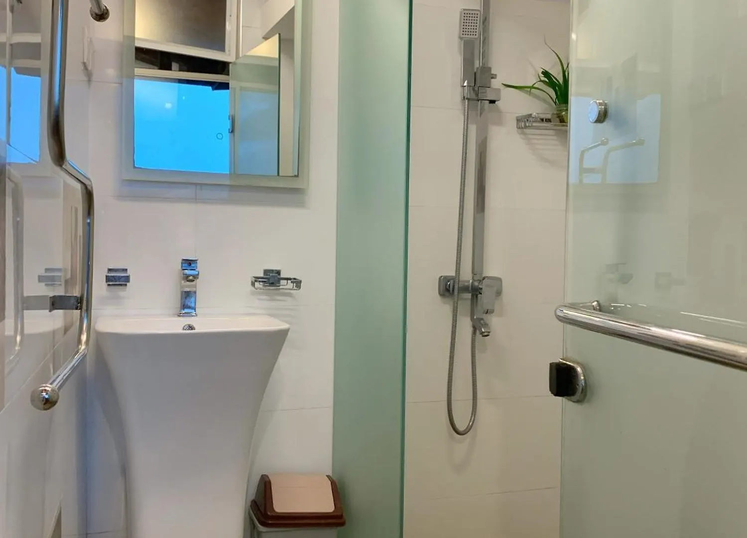 The Heritage Inn Канди 3*,